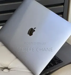 New Laptop Apple MacBook Pro 2019 16GB Intel Core i7 SSD 512GB