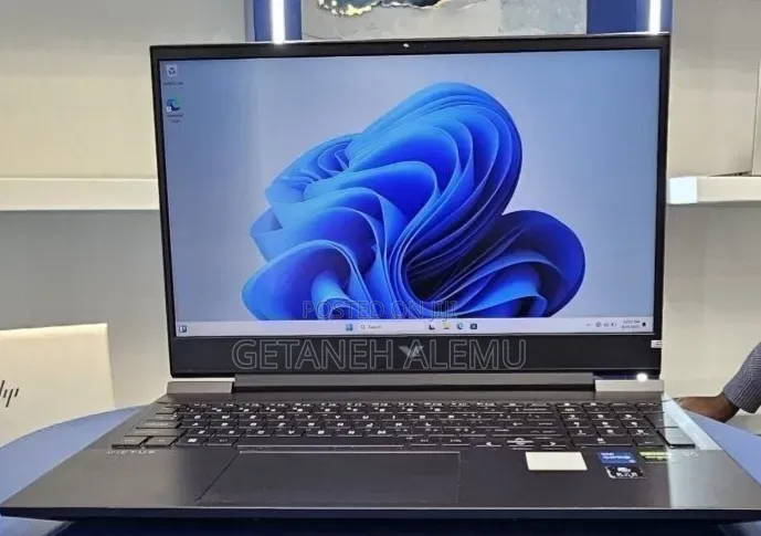 New Laptop HP Victus 16 16GB Intel Core i5 SSD 512GB
