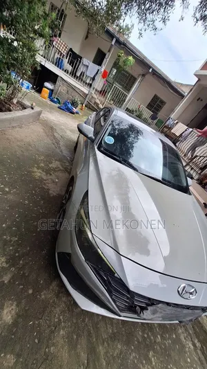 Hyundai Avante 2021