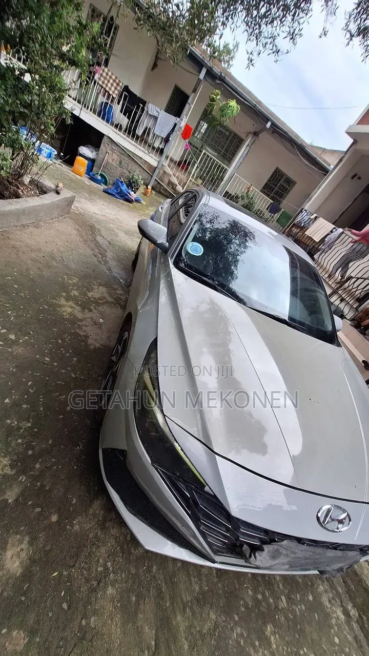 Hyundai Avante 2021