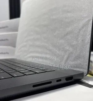 New Laptop Apple MacBook Pro 2024 M4 Max 48GB Apple M4 Max SSD 2T