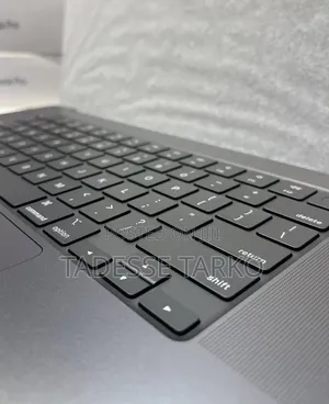 New Laptop Apple MacBook Pro 2024 M4 Max 48GB Apple M4 Max SSD 2T
