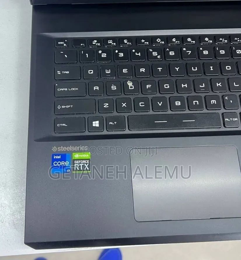 New Laptop MSI GP75 Leopard 16GB Intel Core i7 SSD 1T