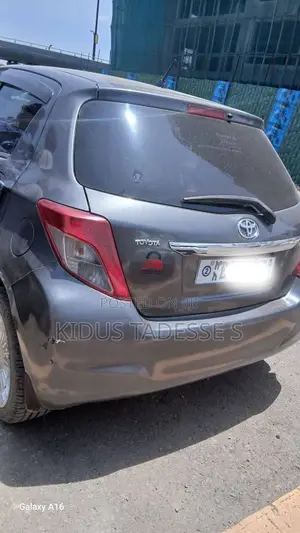 Toyota Yaris 2012 Black