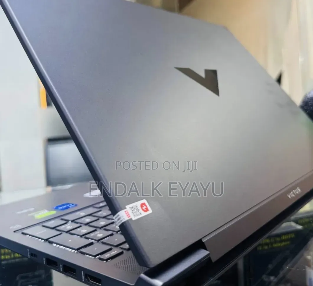 New Laptop HP Victus 16 16GB Intel Core i7 SSD 1T