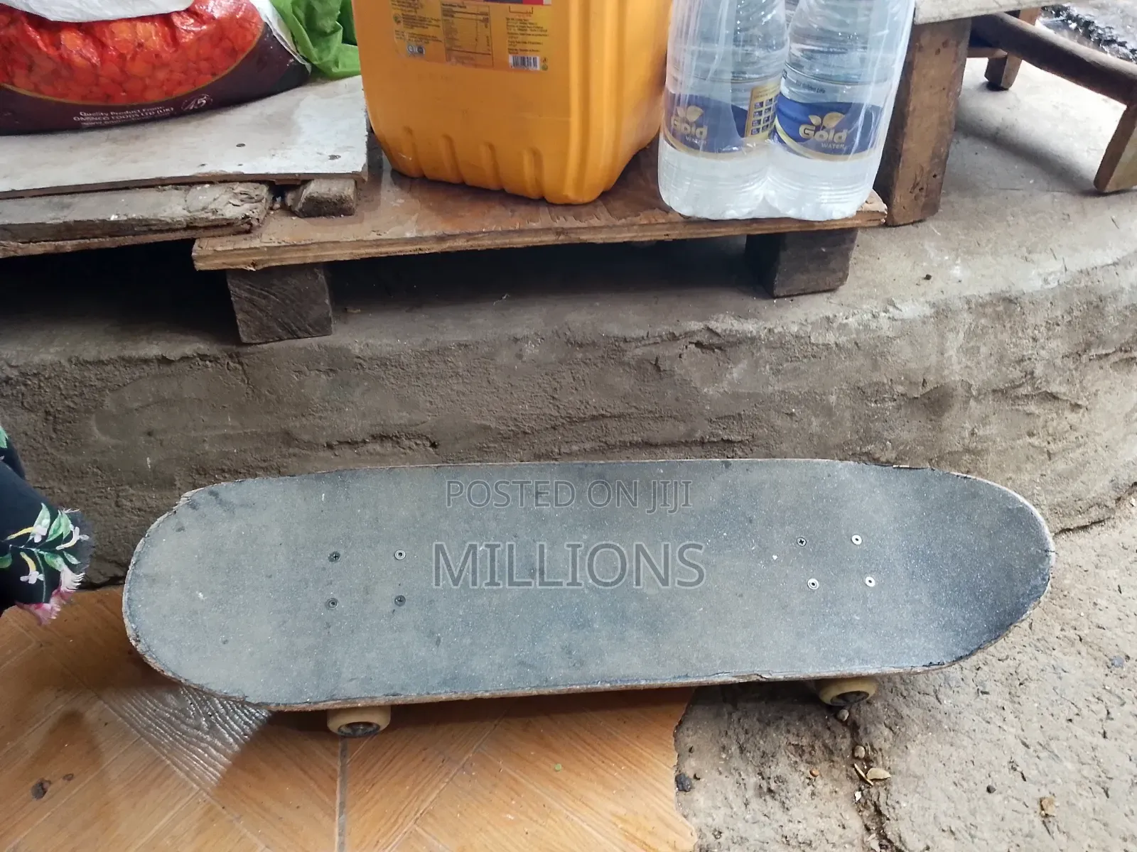 Skateboard