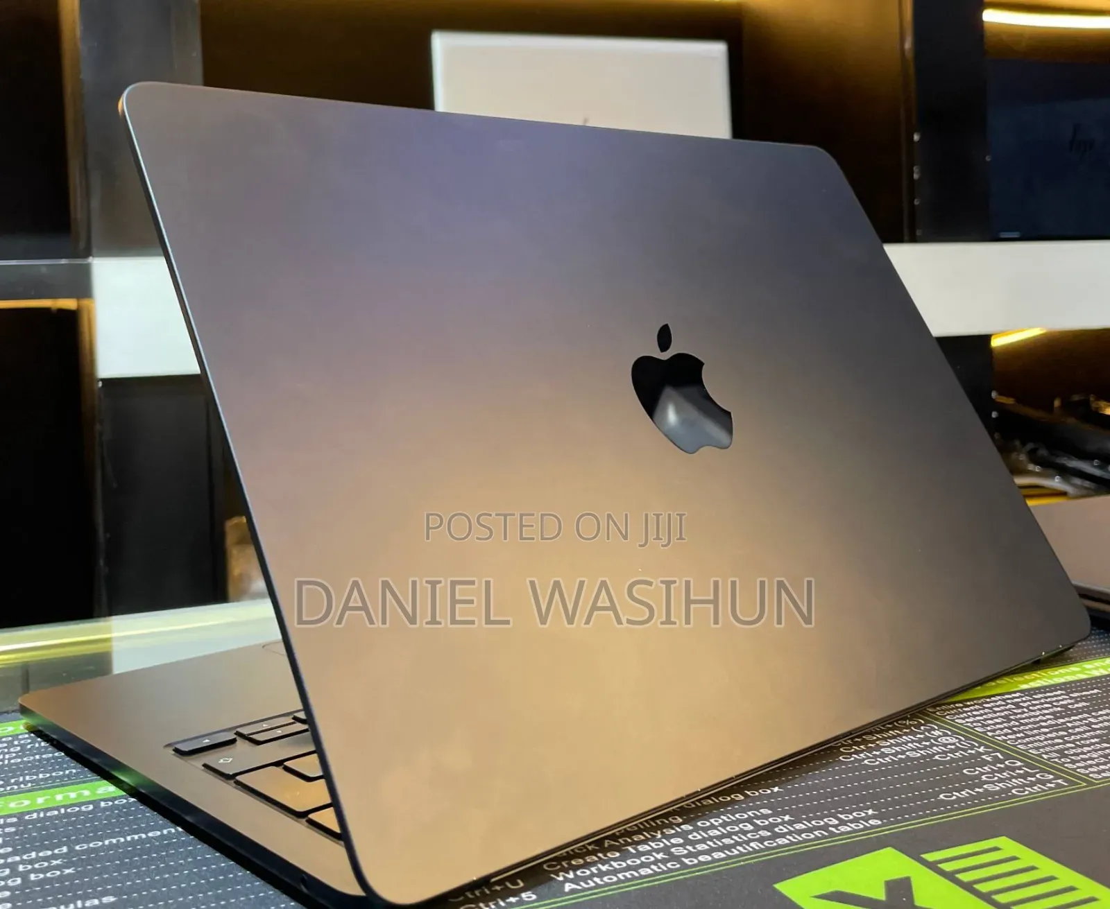 New Laptop Apple MacBook Air 2022 M2 8GB Apple M2 SSD 512GB