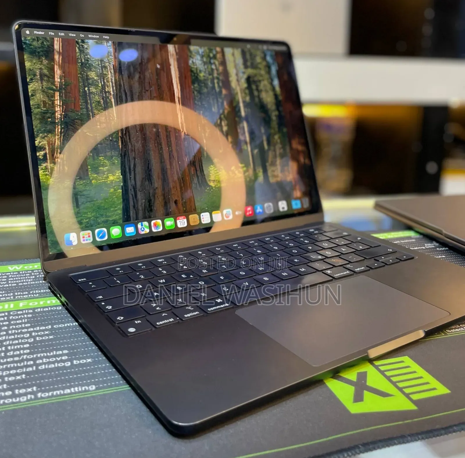 New Laptop Apple MacBook Air 2022 M2 8GB Apple M2 SSD 512GB