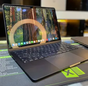 New Laptop Apple MacBook Air 2022 M2 8GB Apple M2 SSD 512GB