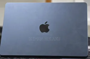 New Laptop Apple MacBook Air 2022 M2 16GB Apple M2 SSD 256GB