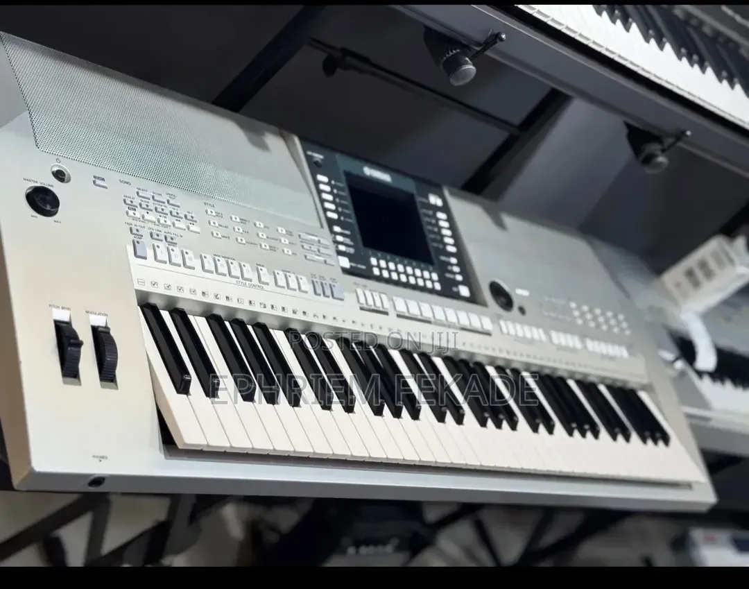 Keyboard PSR 710