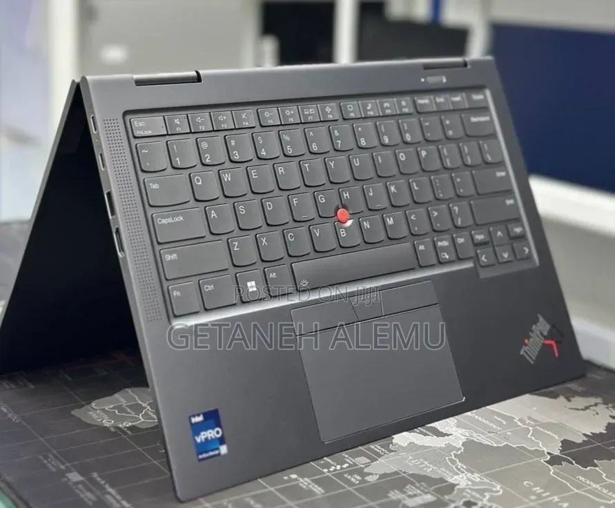 New Laptop Lenovo ThinkPad X1 Yoga 16GB Intel Core i7 SSD 1T