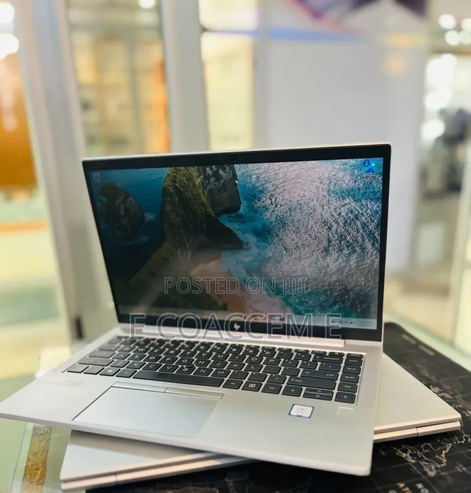 New Laptop HP 16GB AMD Ryzen 7 SSD 512GB