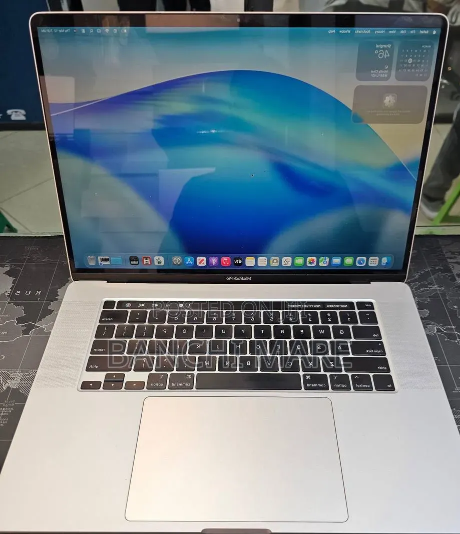 New Laptop Apple MacBook Pro 2019 16GB Intel Core i7 SSD 512GB