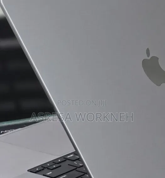 New Laptop Apple MacBook Pro 2023 M2 16GB Apple M2 SSD 512GB