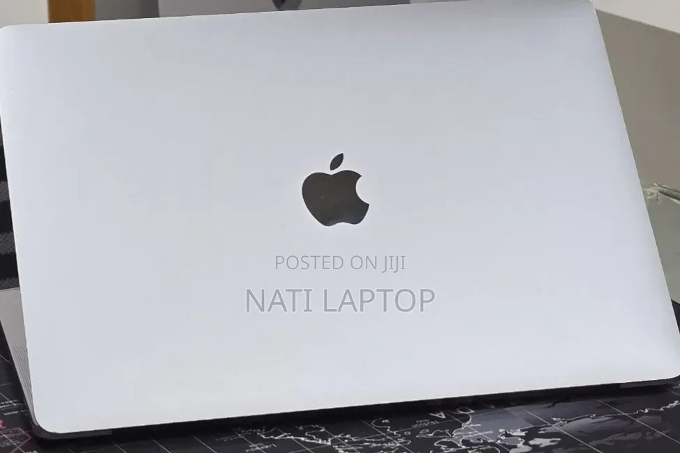 New Laptop Apple MacBook Pro 2021 M1 8GB Apple M1 Pro SSD 256GB