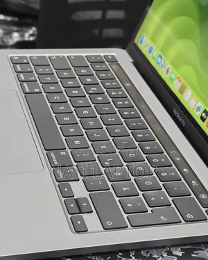 New Laptop Apple MacBook Pro 2021 M1 8GB Apple M1 Pro SSD 256GB