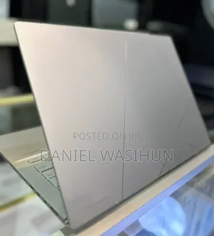 New Laptop Asus Zenbook 14 16GB Intel Core i9 SSD 512GB