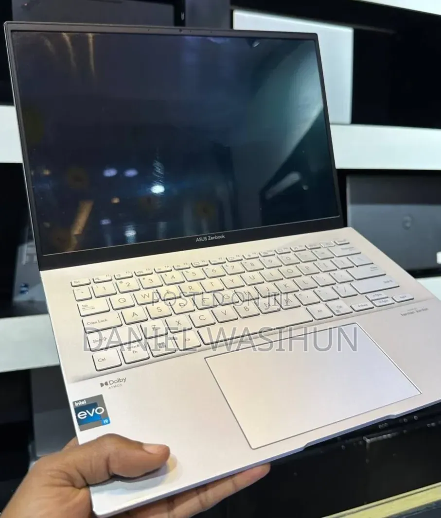 New Laptop Asus Zenbook 14 16GB Intel Core i9 SSD 512GB