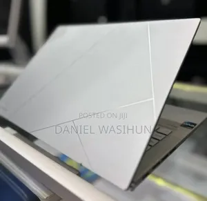 New Laptop Asus Zenbook 14 16GB Intel Core i9 SSD 512GB