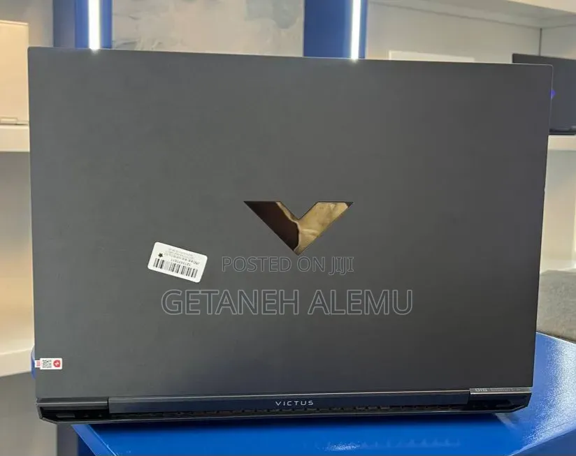 New Laptop HP Victus 16 16GB Intel Core i7 SSD 512GB