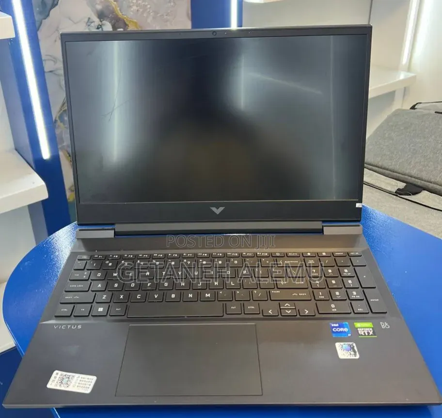 New Laptop HP Victus 16 16GB Intel Core i7 SSD 512GB