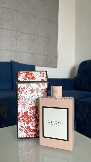 Gucci Bloom Eau De Parfum a Rich White Floral Fragrance