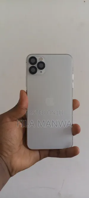 New Apple iPhone 11 Pro Max 256 GB Silver