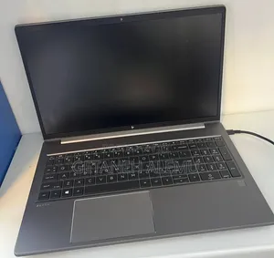 New Laptop HP ZBook Studio G8 16GB Intel Core i7 SSD 512GB