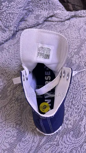 Converse Chuck Taylor All Star High Top Canvas Sneakers – Navy Blue