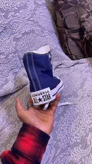 Converse Chuck Taylor All Star High Top Canvas Sneakers – Navy Blue