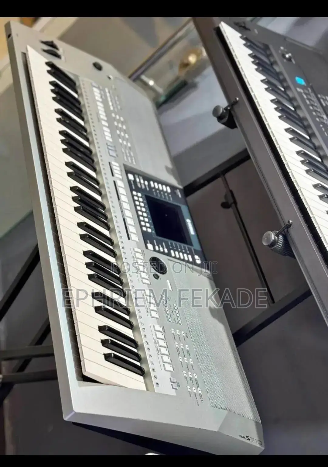 Keyboard PSR 710