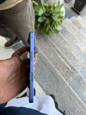 Apple iPhone 16 128 GB Blue
