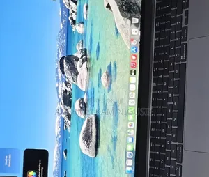 New Laptop Apple MacBook Pro 2022 M2 16GB Intel Core i7 SSD 512GB