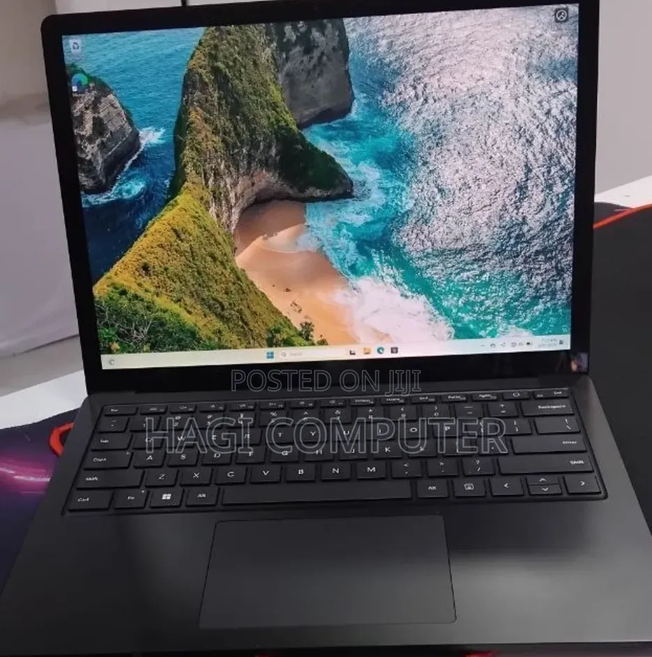 New Laptop Microsoft Surface Laptop 5 16GB Intel Core i7 SSD 256GB