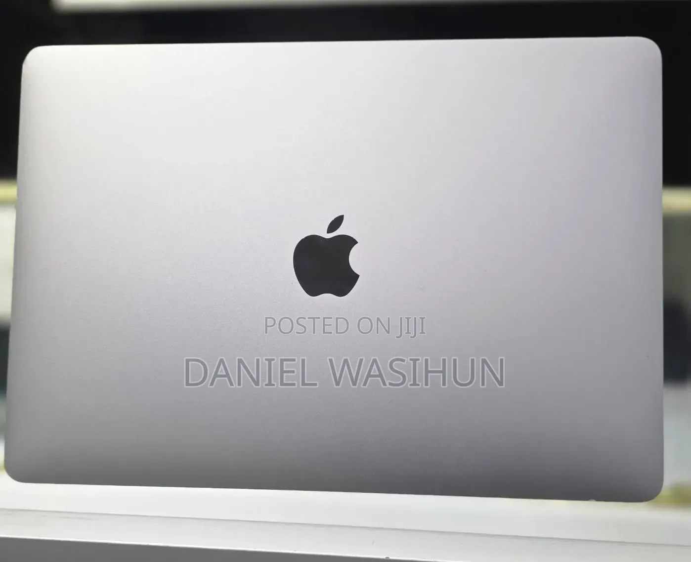 New Laptop Apple MacBook Air 2019 8GB Intel Core i5 SSD 128GB