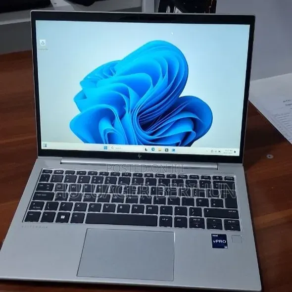 New Laptop HP Elite x360 830 G10 16GB Intel Core i5 SSD 512GB