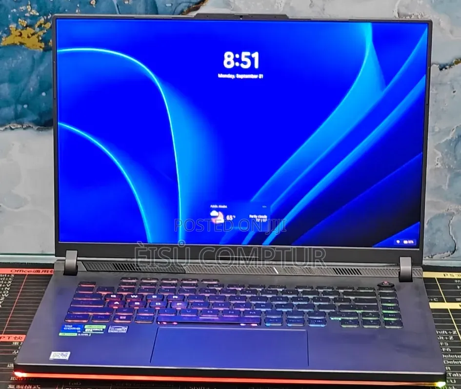 New Laptop Asus ROG Strix G16 G614 16GB Intel Core i7 SSD 1T