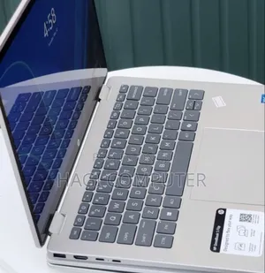 New Laptop HP OmniBook 5 Flip 16GB Intel Core i7 SSD 512GB
