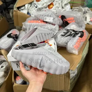 Nike Mind 00