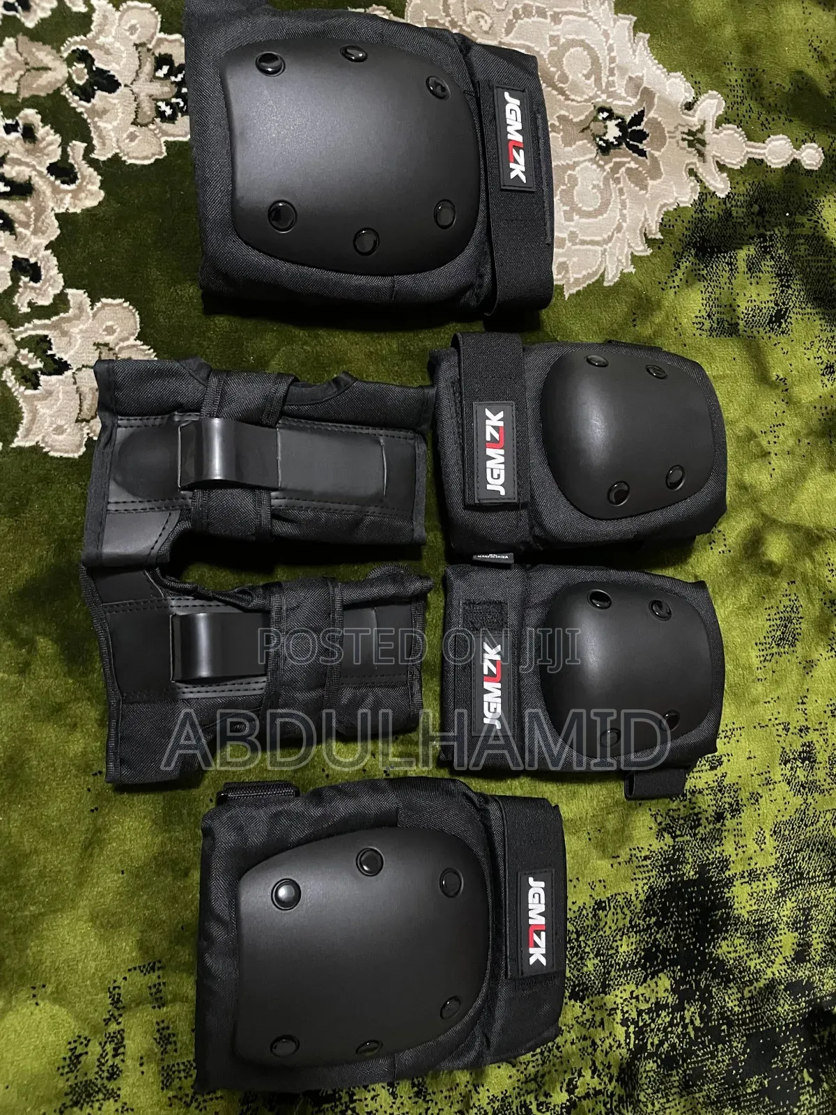 Protective Gears/Pads (Palms, Elbows, Knees, Head, )