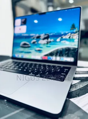 New Laptop Apple MacBook Pro 2021 M1 16GB Intel Core i7 SSD 512GB