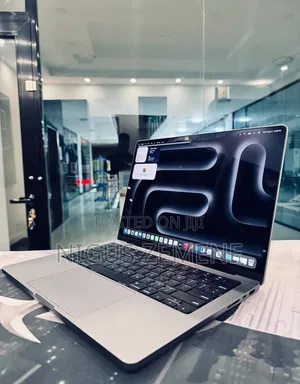 New Laptop Apple MacBook Pro 2021 M1 16GB Intel Core i7 SSD 512GB