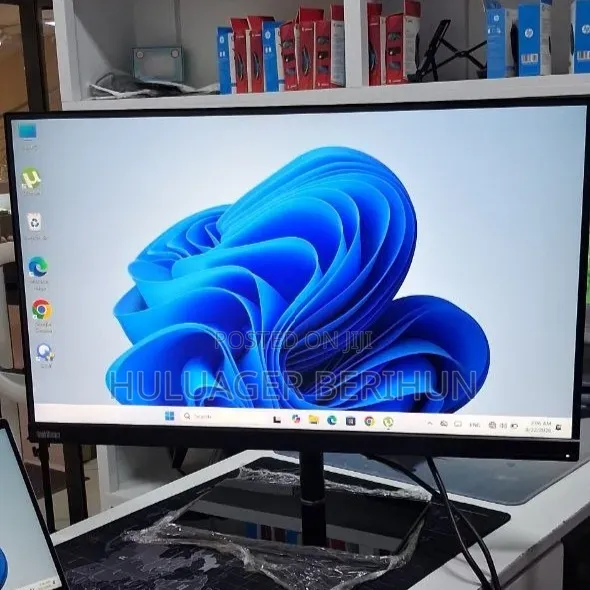 LENOVO 27" Inch