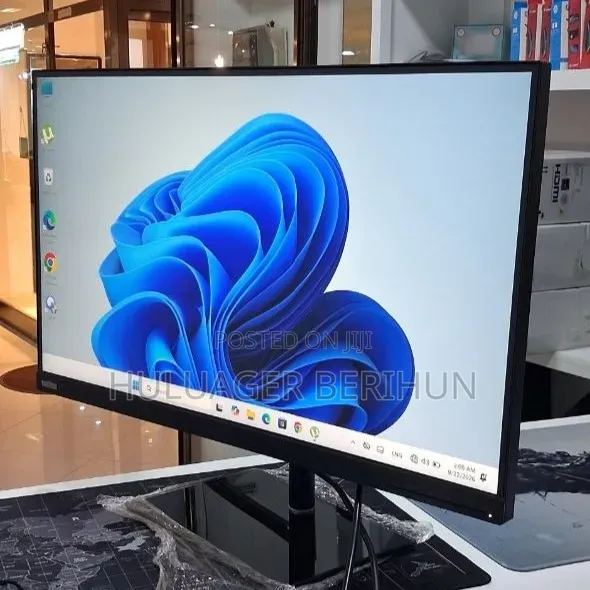 LENOVO 27" Inch