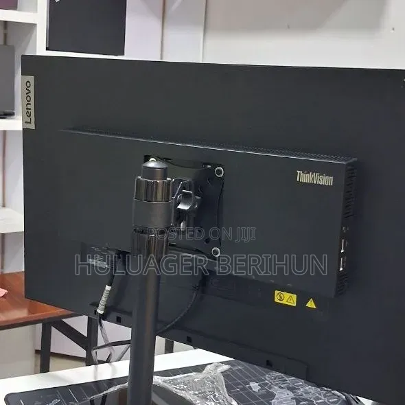 LENOVO 27" Inch
