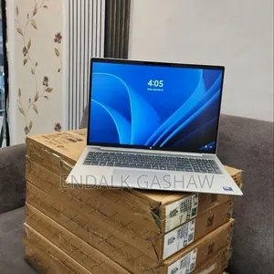 New Laptop HP ProBook 460 G11 16GB Intel Core Ultra 7 SSD 512GB
