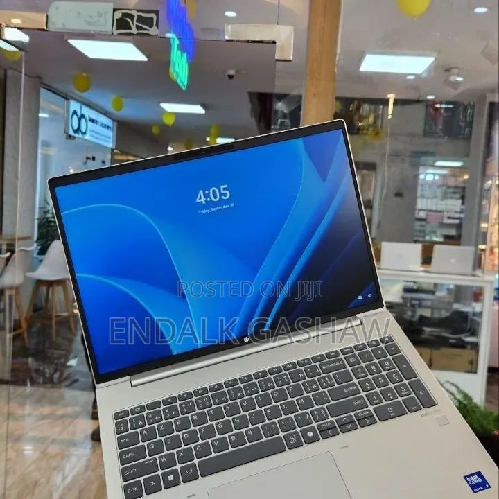 New Laptop HP ProBook 460 G11 16GB Intel Core Ultra 7 SSD 512GB