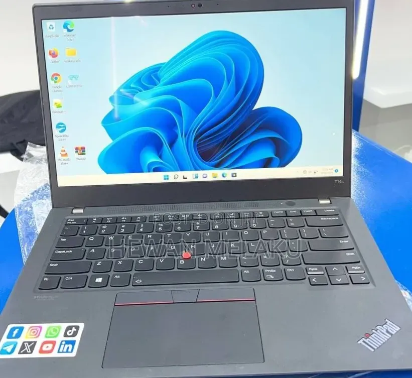 New Laptop Lenovo ThinkPad T14 32GB Intel Core i7 SSD 512GB