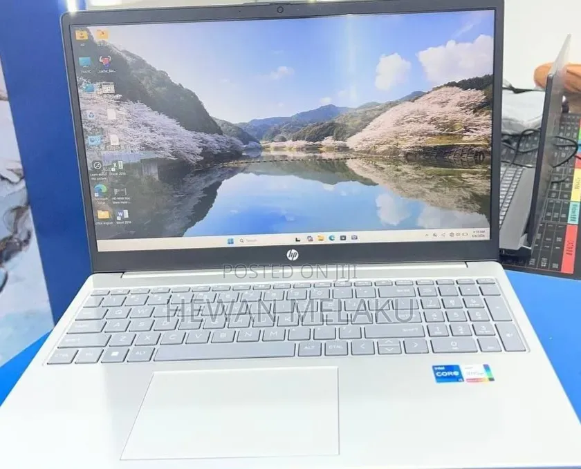 New Laptop HP Stream Notebook 16GB Intel Core i5 SSD 1T